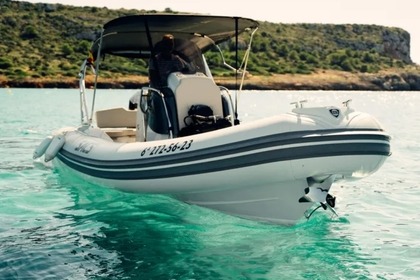 Hyra båt RIB-båt Sacs Marine S780 Montenegro