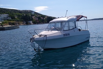 Charter Motorboat Beneteau Antares 580 Novalja