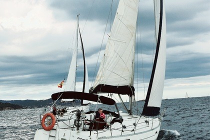 Hyra båt Segelbåt Beneteau OCEANIS 331 Palamós
