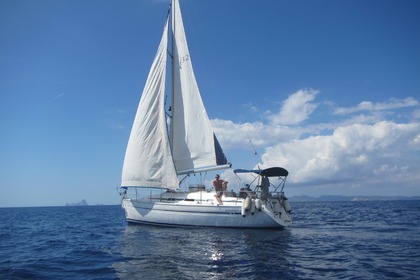 Charter Sailboat BAVARIA 32 Cruiser Ibiza