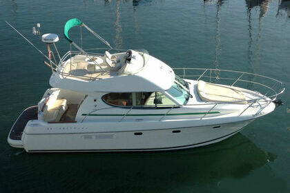 Location Bateau à moteur Jeanneau Prestige 32 La Rochelle