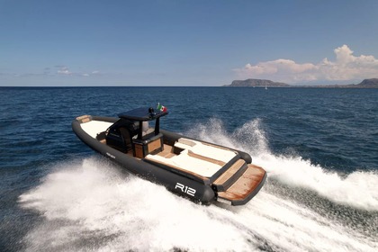 Alquiler Neumática Renier R12 Cabin Porto Rotondo