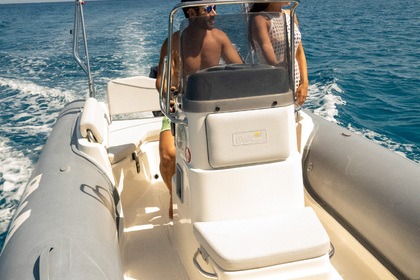 Charter RIB BWA 19GT Villasimius