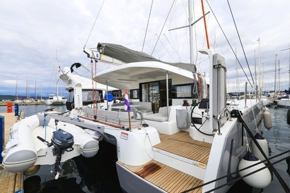 Verhuur Catamaran Excess Excess 14 - 4 + 2 cab. Pirovac