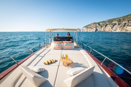 Rental Motorboat Acquamarina Gold Sorrento