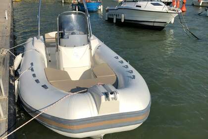 Hire RIB CAPELLI tempest 600 Saint-Georges-de-Didonne