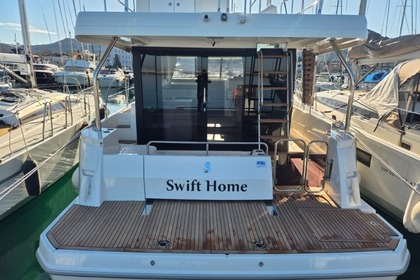 Hire Motor yacht Bénéteau Swift Trawler 41 Pirovac
