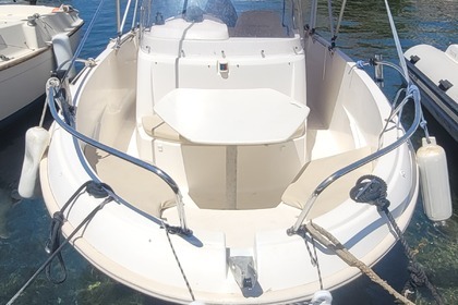 Rental Motorboat Jeanneau Cap camarat  5.5 Toulon