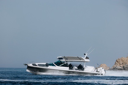 Hire Motorboat Axopar 37 St Porto Cheli