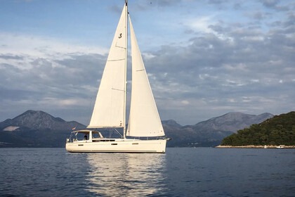 Location Voilier  Oceanis 45 (4 cabins) Tivat