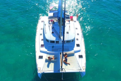Rental Catamaran Lagoon 440 Pointe-a-Pitre