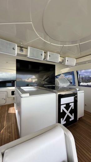 Motor Yacht Overmarine MANGUSTA 72 Planta da embarcação