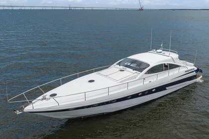 Verhuur Motorjacht Ferretti Pershing 65 Barcelona