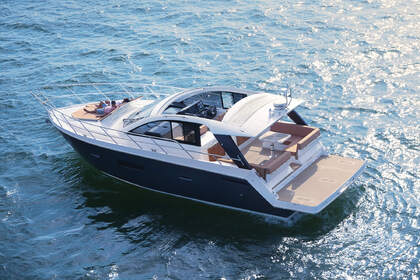 Rental Motorboat Sealine SC42 Torrevieja