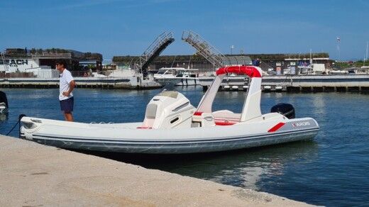 Forte dei Marmi RIB Kardis Marine 880 alt tag text