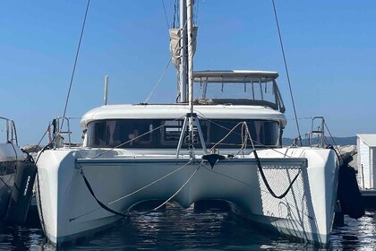 Location Catamaran Lagoon-Bénéteau Lagoon 42 - 3 + 1 cab. Saint-Raphaël