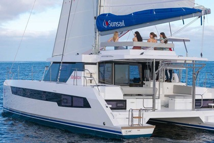 Charter Catamaran  Sunsail 424/4/4 Corfu