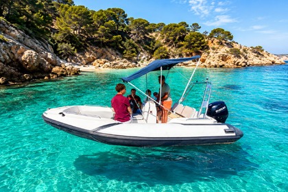 Location Semi-rigide Zar Magnifique zar 47 Port Grimaud