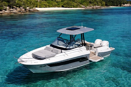 Location Bateau à moteur Jeanneau Cap Camarat 9.0 Wa Le Lavandou