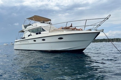 Noleggio Barca a motore Azimut 37.9 Cannes