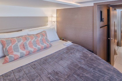 Hire Sailboat  Moorings 464PC/10 Road Town