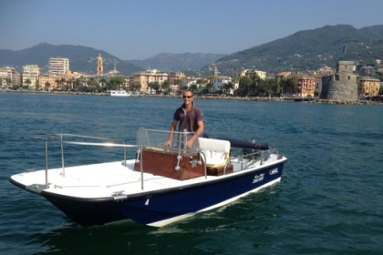 Noleggio Barca senza patente  Boston Whaler Boston 17 Rapallo