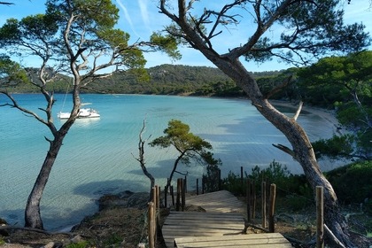 Miete Katamaran LAGOON 440 Hyères