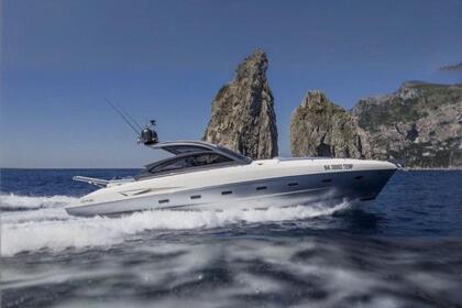 Hyra båt Motorbåt Fiart Mare 4seven Capri