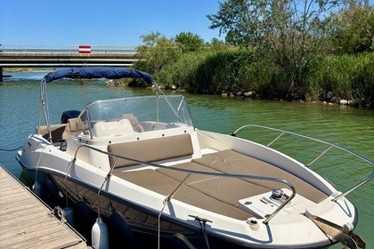 Location Bateau à moteur Quicksilver Activ 675 Sundeck Carnon