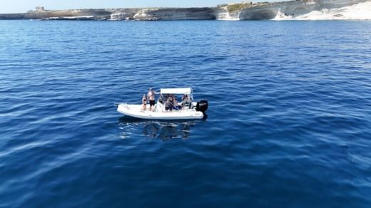 Malta RIB Nova Jolly 650 XL alt tag text