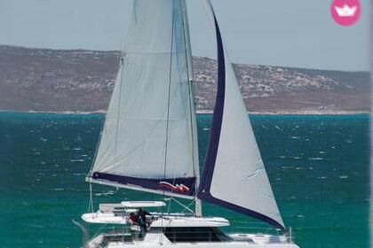 Location Catamaran  Moorings 4200/3/3 Nassau