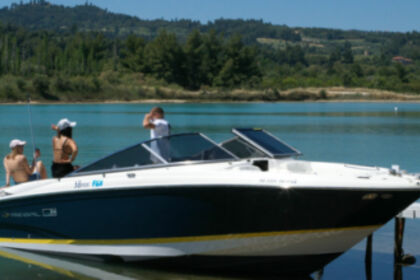 Location Bateau à moteur Regal 2700 Pefkochori