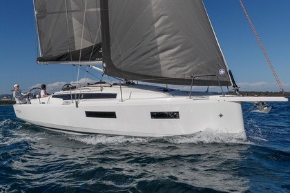 Hyra båt Segelbåt Beneteau SUN ODYSSEY 350 2 CABINES Hyères
