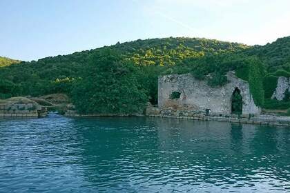 Hire Motorboat Custom Pasara Rakalj