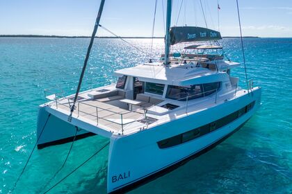 Alquiler Catamarán Bali 4.4 4+2 CAB Nasáu