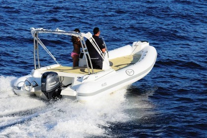 Hire Boat without licence  Saver 580 Vieste