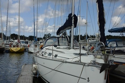 Charter Sailboat BENETEAU cyclade 39.3 Loctudy