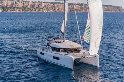 Verhuur Catamaran  Lagoon 40 Corfu