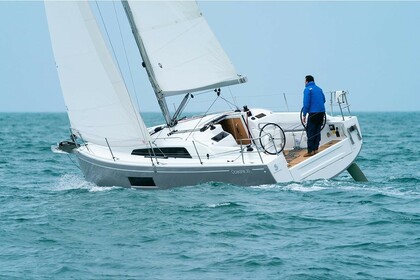 Rental Sailboat Beneteau Oceanis 30.1 Pomer