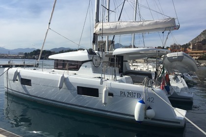 Location Catamaran Lagoon Catamarans 42 Capo d'Orlando