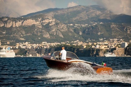 Miete Motorboot RIVA SUPER FLORIDA Sorrent