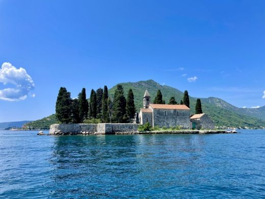 Tivat Motorboat Okiboats Baracuda 545 alt tag text