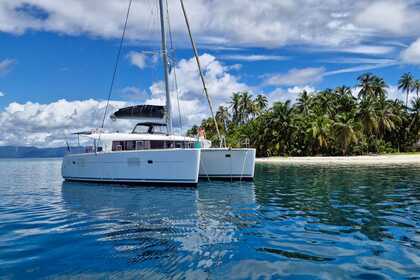 Charter Catamaran Lagoon 400S2 San Blas Islands