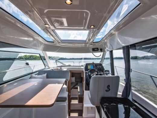 Motorboat Beneteau Antares 9 OB Boot Grundriss