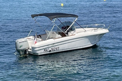 Location Bateau à moteur Jeanneau CAP camarat 625 cc Cavalaire-sur-Mer