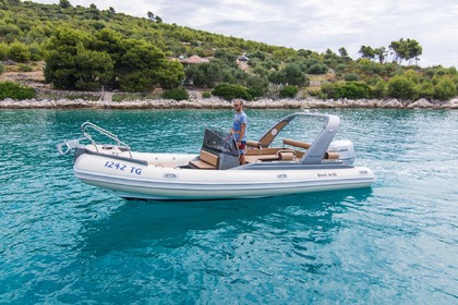 Aluguel Semi Rígido Grginic Yachts Shark BF 23 Trogir