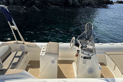 Location Semi-rigide Capelli Tempest 750 luxe Roses