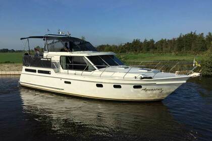 Hire Houseboat Treffer 42 AK Heerenveen