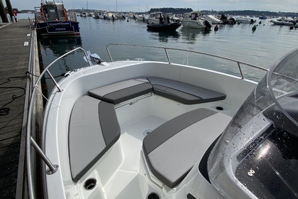 Location Bateau à moteur Jeanneau Cap Camarat 6.5 Cc Dinard