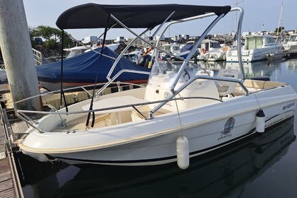 Location Bateau à moteur Jeanneau Cap Camarat 555 Pornichet